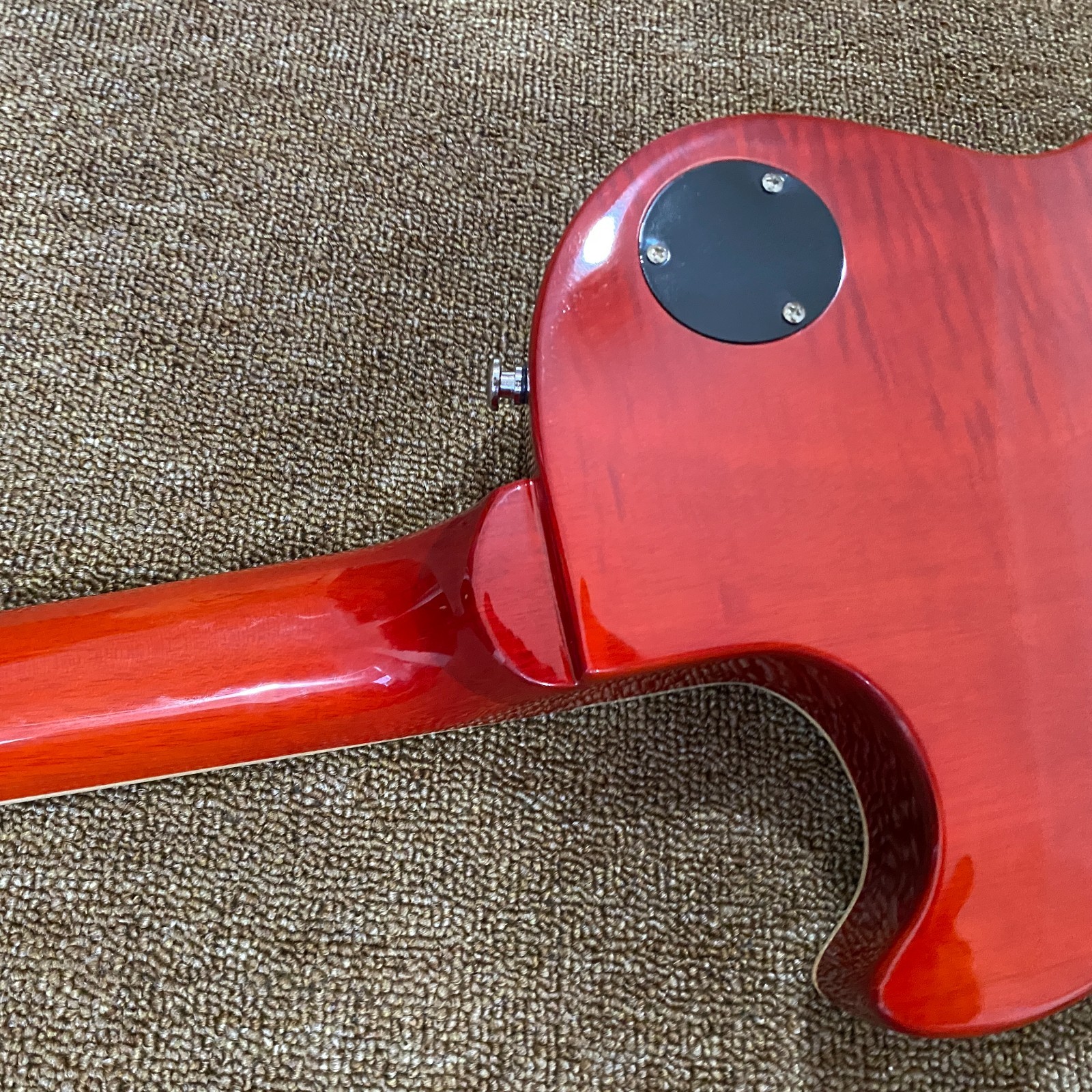 Sunburst color, LP Electric Guitar Flame maple veneer, 2H pickups, 22 Frets