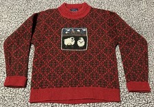 Vintage THE WOOLRICH WOMAN Sweater Size Small - 100 Wool - Red  Green w/ Sheep
