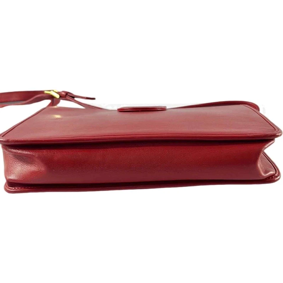 Bolso cruzado de cuero rojo Yves Saint Laurent Foto 4 de 4