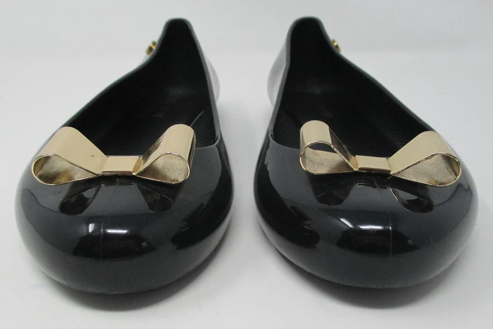 Bailarinas planas Firetrap talla 7 (40) gelatina negra sin cordones con lazos dorados Foto 4 de 4