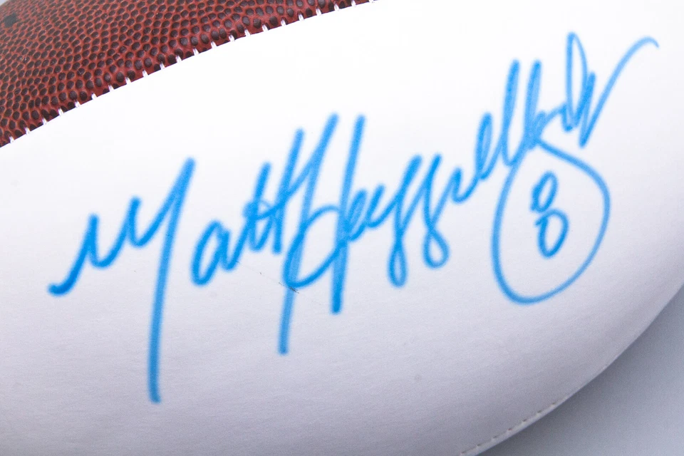 Authentic MATT HASSELBECK Autographed NFL Football Packers Seahawks Titans Colts - Image 4 of 4