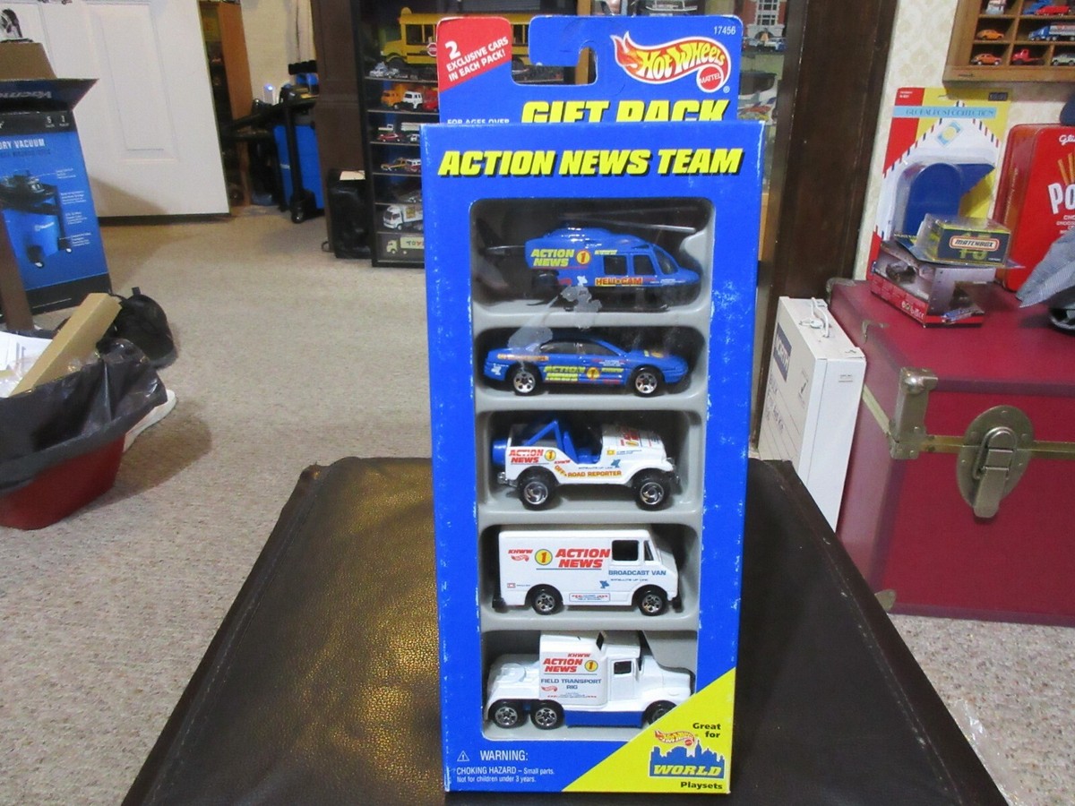 Hot Wheels Action Pack News Team Jeep Van Oldsmobile Helicopter Kenworth  1996