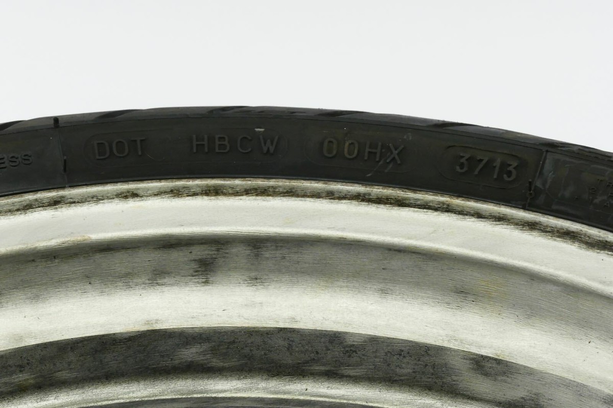 Kawasaki ZX 10 ZXT00B BJ 1988 - Front wheel wheel rim front