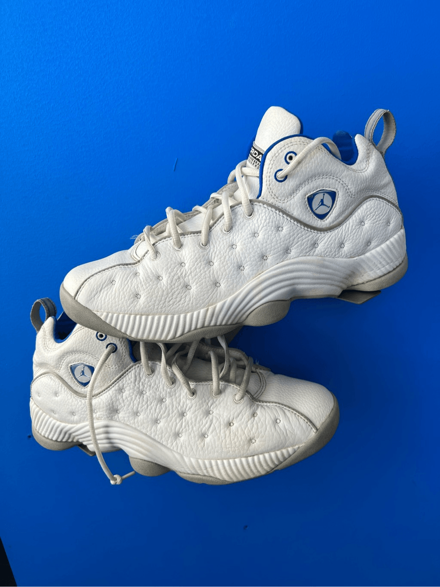 jordan jumpman team 2 blue and white