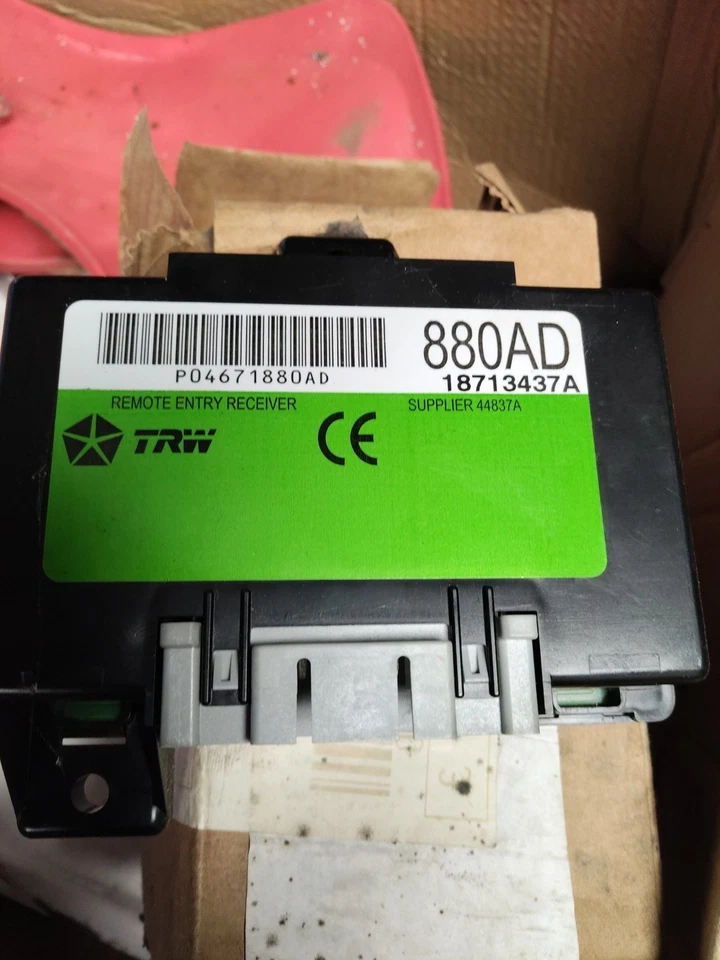 Mopar Chrysler PT Door Key Remote Receiver 880ad 18713437a P04671880ad - Image 2 of 3