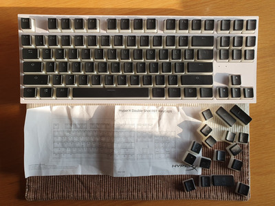 Everglide SK87 Hotswap TKL Tastatur + Switches + HyperX PBTkeycaps