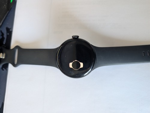 Google - Pixel Watch 2 Matte Black Smartwatch IP68 SPO2 - Photo 2 sur 8