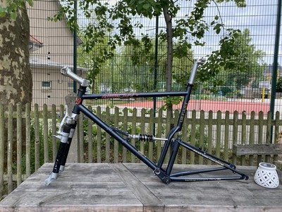Arrow Ur-Fast Road Mountainbike Stahl Rahmen 26 Zoll Fahrrad Trekkingrad Y2K Top