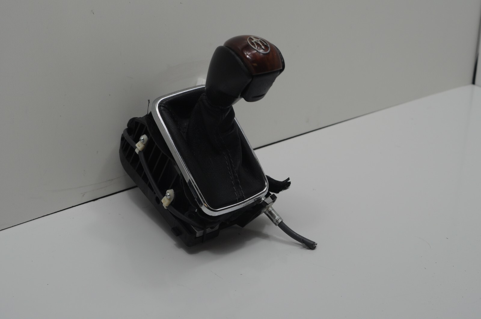 🚘▶️05-11 Maserati Quattroporte AUTOMATIC TRANSMISSION GEAR POSITION SHIFTER OEM