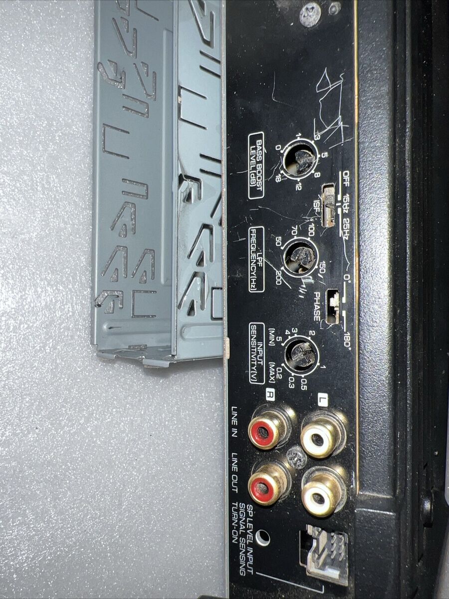 Kenwood KAC-9104D Class D Mono 1800W Car Power Amplifier Kenwood KAC-9104D Class D Mono 1800W Car Power Amplifier