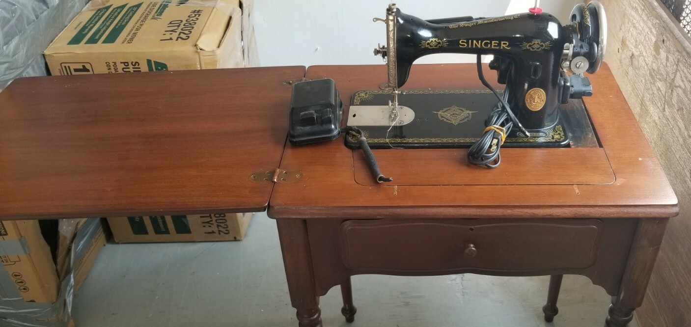 Vintage SINGER Sewing Machine with Table Stand, Model AD907026