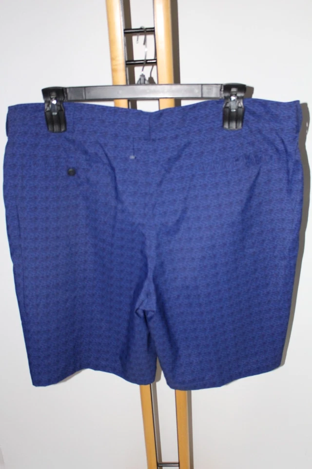 Pantalones Cortos PGA Tour Cool Para Hombre Talla 40 NUEVOS CON ETIQUETAS NUEVOS Frente Plano Fácil Secado Foto 3 de 3