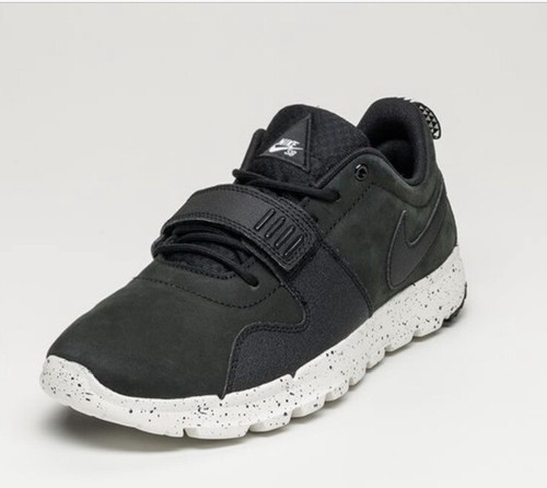 nike trainerendor black white