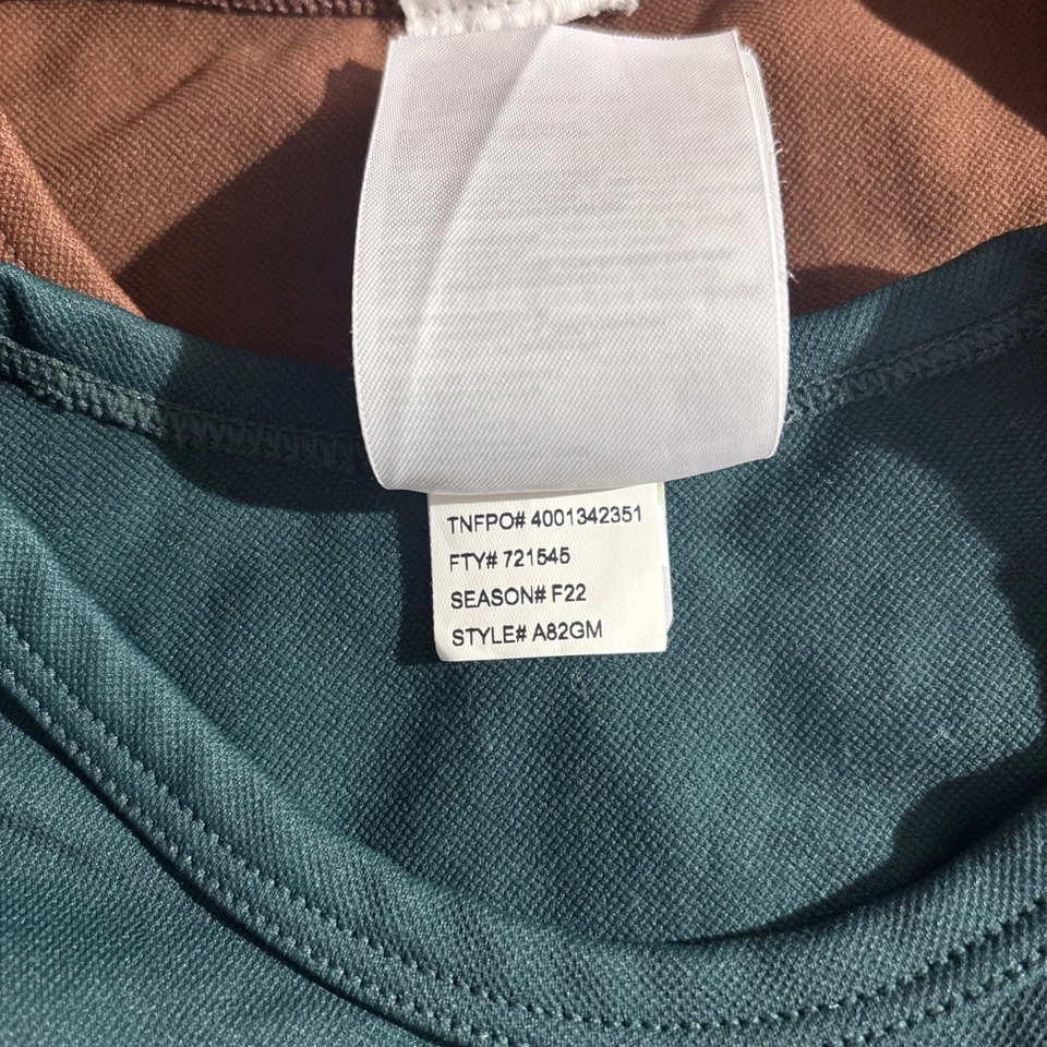 Top corto The North Face sin costuras manga larga para mujer **Lote mediano x2 gimnasio para correr Foto 3 de 4