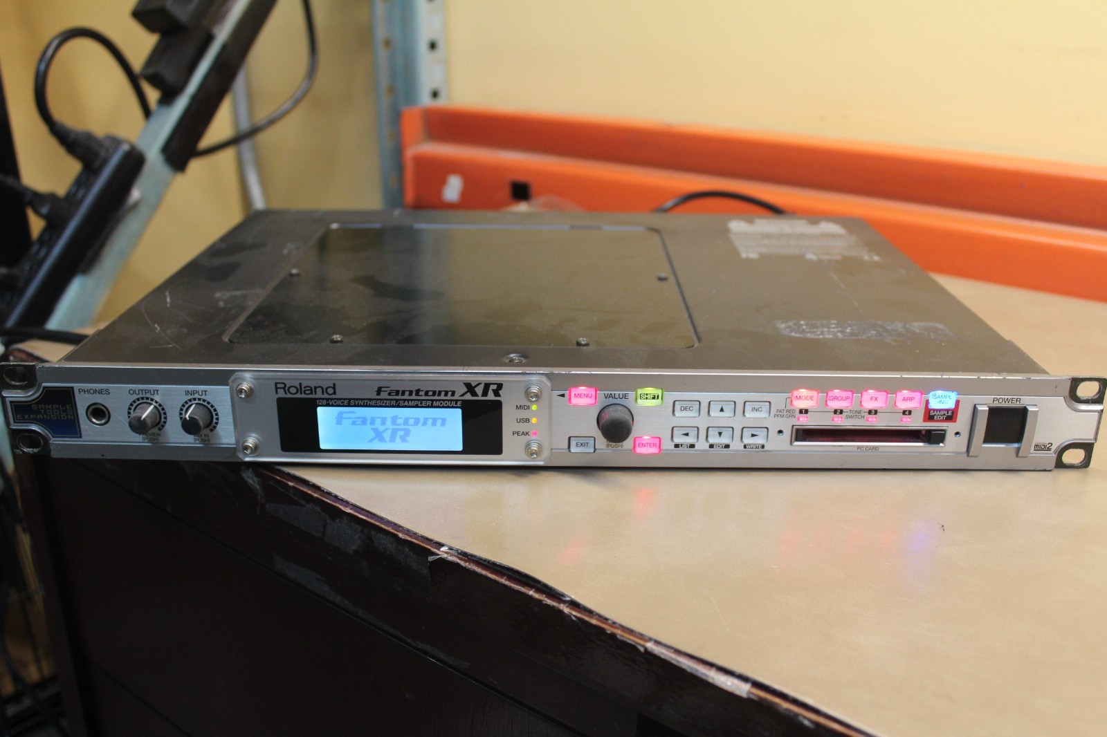 Roland Fantom XR *USED*