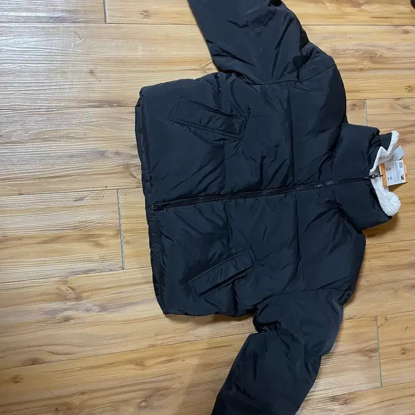 Codegraphy Neck Warmer & Cropped Essential Paddin… - image 2