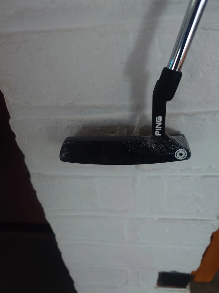 Ping Vault Anser 2 "Slate" 35" RH Putter with cover. - Image 2 of 4