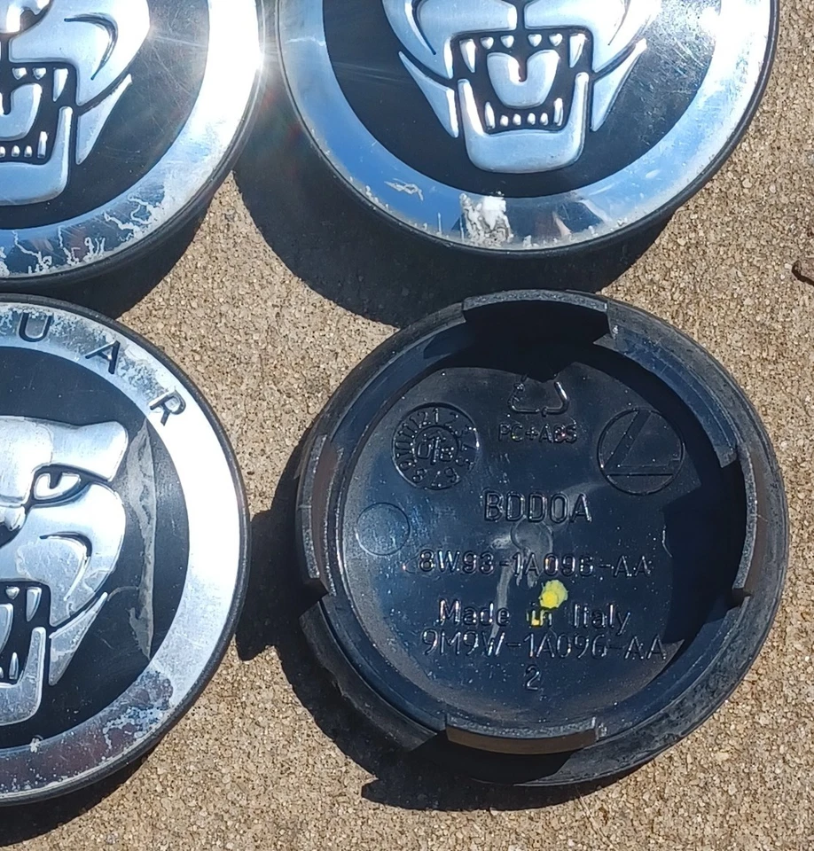 Juego de tapas centrales tipo Jaguar XF X S (4 piezas) 1988-2017 parte # 8W93 1A096 AB S2 Foto 3 de 3