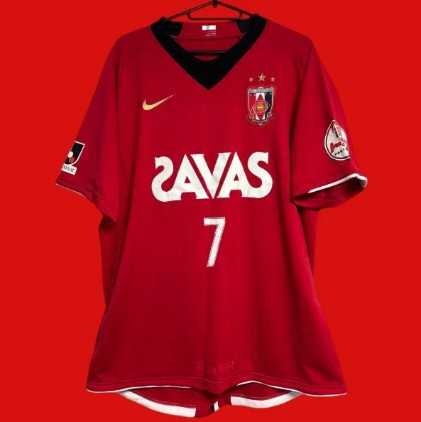 Preços baixos em Tamanho L Urawa Red Diamonds International Club