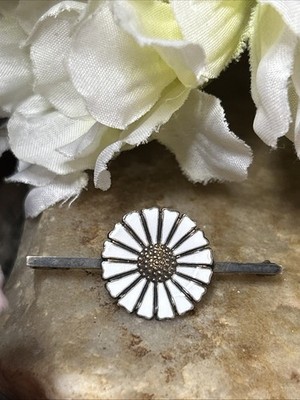 52. Vintage Danish Anton Michelsen AM Sterling 925 Daisy enamel Pin 40mm, 3.7g