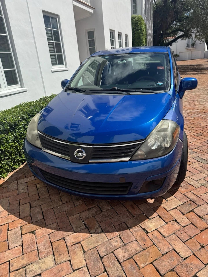 Nissan Versa 2007 Negotiable Car Great Condition - Image 2 of 3