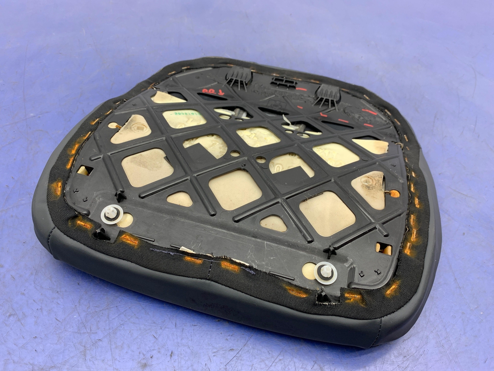2014 - 2020 BMW I8 OEM RIGHT REAR LOWER SEAT CUSHION | AMIDO LEATHER 10587515