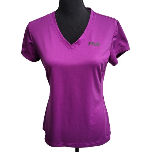 Camiseta Fila (M) púrpura cuello en V manga corta poliéster/spandex