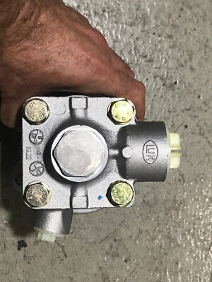 379 ミミック ✝️POWER STEERING PUMP IXETIC 163 bar NEW VT73B 1686649C91