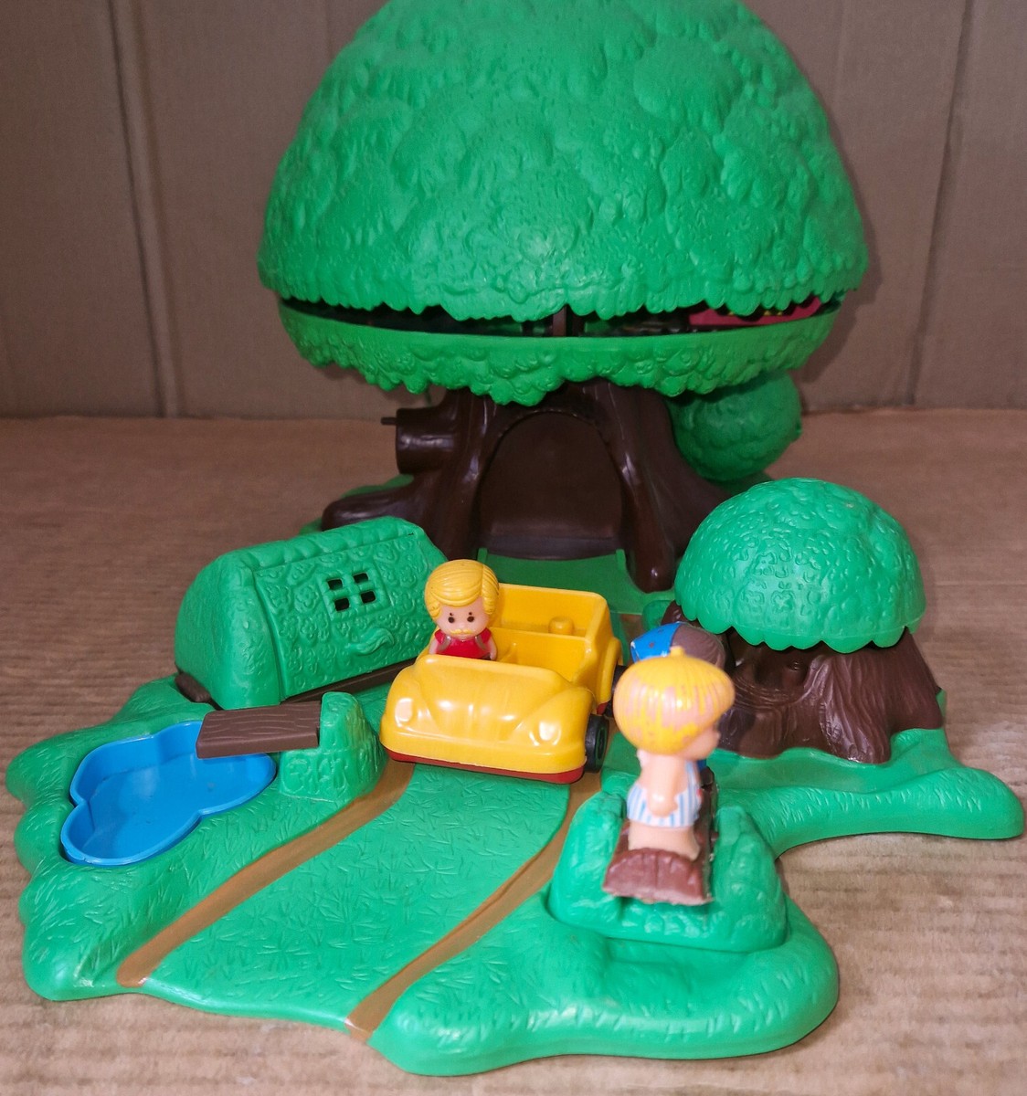 Vintage 70's Kenner Tree Tots FAMILY TREE HOUSE GARDEN Playset 100