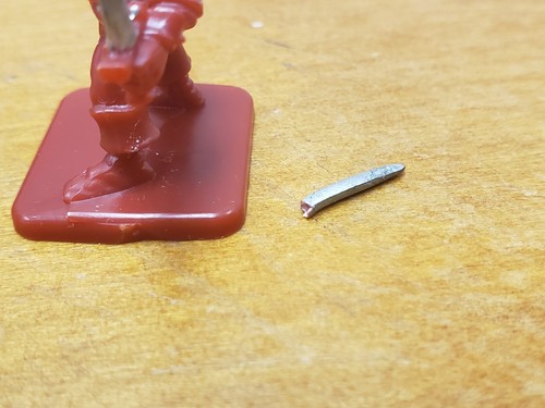 Warhammer Hero Quest Elf Replacement Piece 1990 Board Game - Damaged - Picture 10 of 10