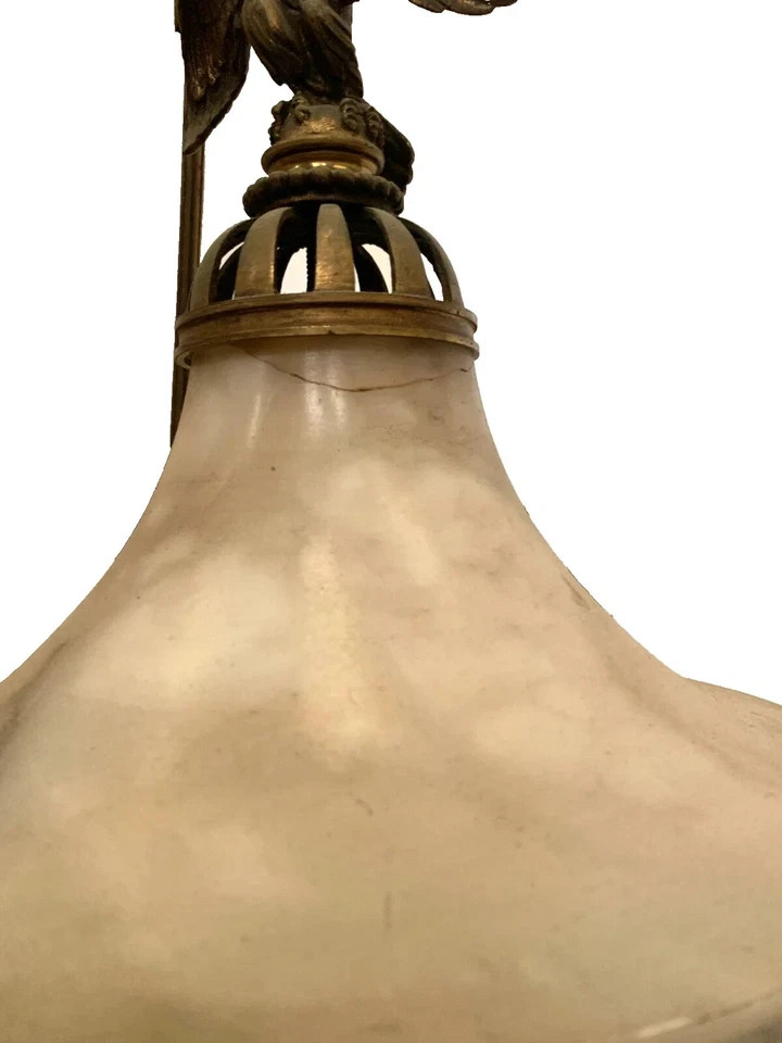 Lustre en albâtre de style Empire italien En vente sur