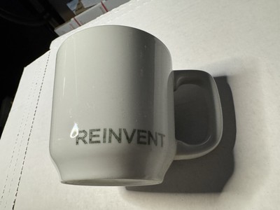 2009 Starbucks Coffee REINVENT Mug Cup White 18 oz Toki Japan