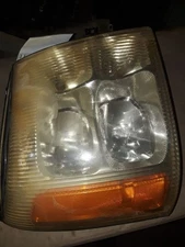Passenger Right Headlight Fits 02 ESCALADE 727775