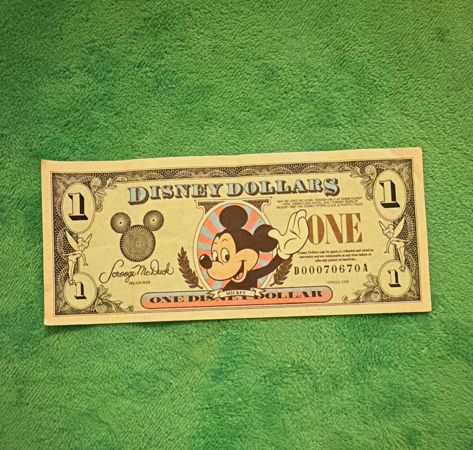 Disney $1 Disney Dollar Note Mickey Mouse Front Castle Back Serial ...