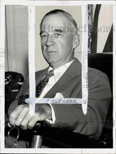 1957 Press Photo Health, Education, & Welfare Secretary Marion Folsom