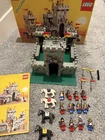 LEGO Vintage 1984 6080 King's Castle w/ Box & Instructions Super Rare Retired