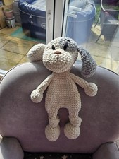 Peluche cucciolo fatto a mano all'uncinetto: compagno coccolone, orecchie floppy, filato morbido