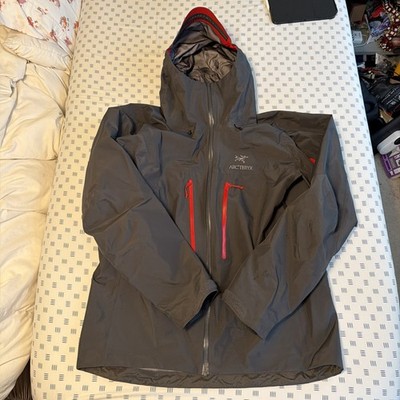 Men's Arc'teryx Alpha SV Jacket Size XL Pilot Grey M Beta Ar lt Red Zippers