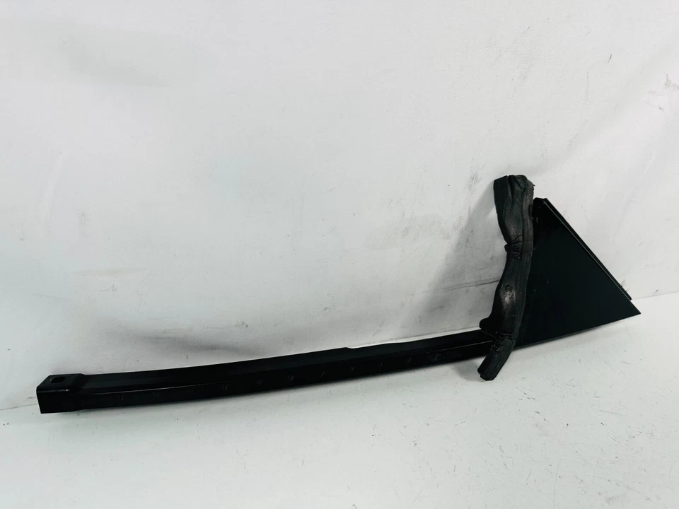 2011-2014 AUDI A8 D4 QUATTRO ЗАДНЯЯ ПРАВАЯ БОКОВАЯ ДВЕРЬ ОКНО УГЛОВОЙ МОЛДИНГ ОТДЕЛКА OEM - Изображение 2 из 4