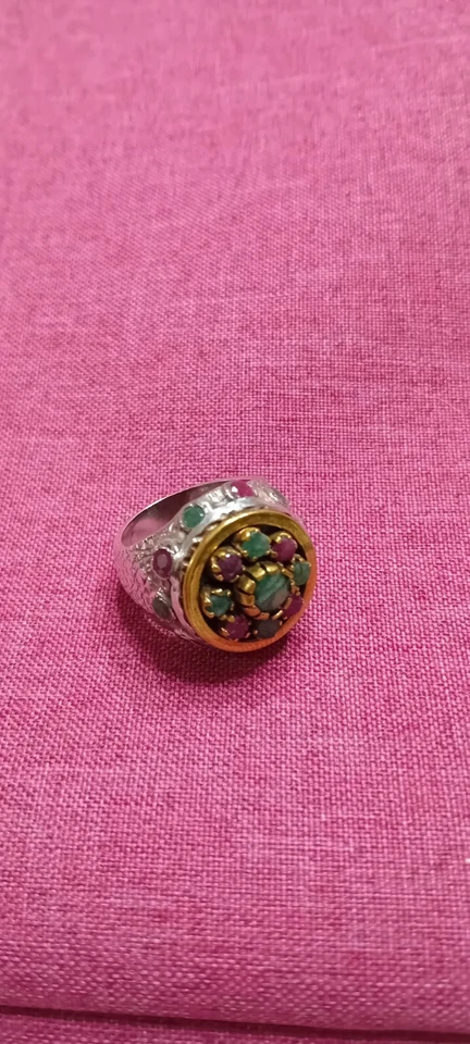 Anello In Argento925 Con Ricalcoli In Oro .misura 20 mm Con Pietre Radice Di Rub - Immagine 3 di 4
