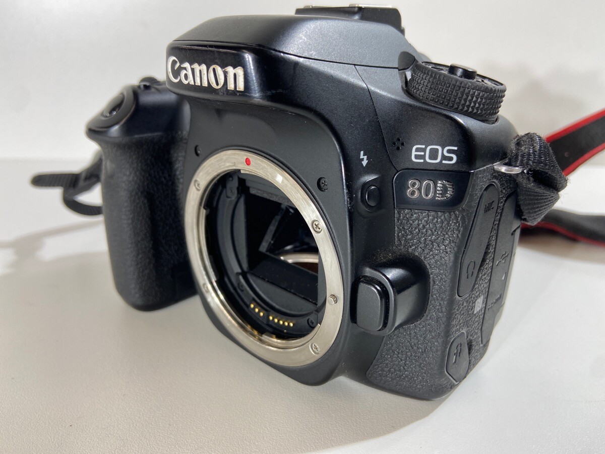 Canon EOS 80D Camera With Charger and 1 Battery (P13004552) 13803271836
