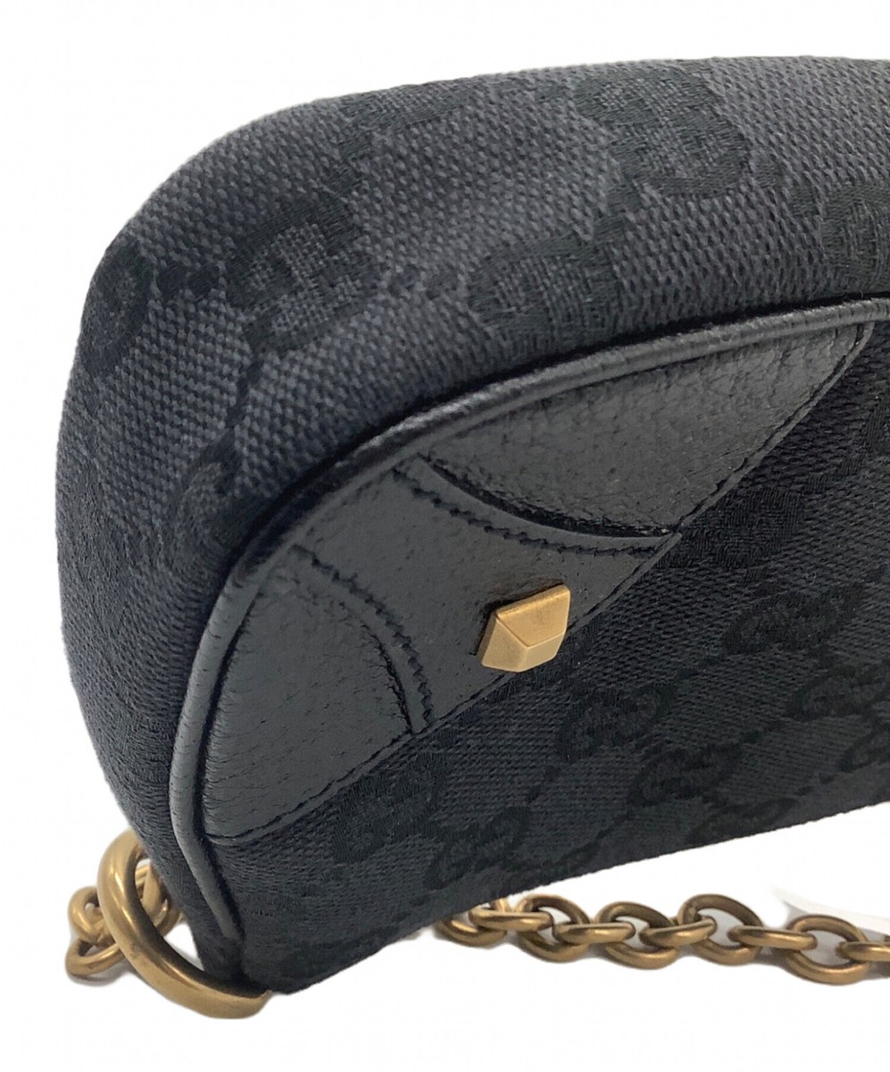 GUCCI Studded Chain Pochette Bag Accessory Pouch Black GG