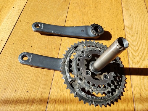 Shimano XTR M970 Crankset, 175mm 24/32/44T Mega 9 Triple, MTB bike - Picture 7 of 14