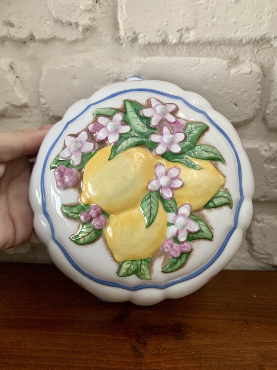 Vintage Franklin Mint Round Porcelain Glazed Jello Mold Lemons