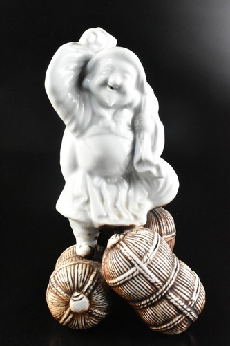 T1597: XF Japanese Old Kutani-ware White porcelain Daikoku STATUE Lucky charm