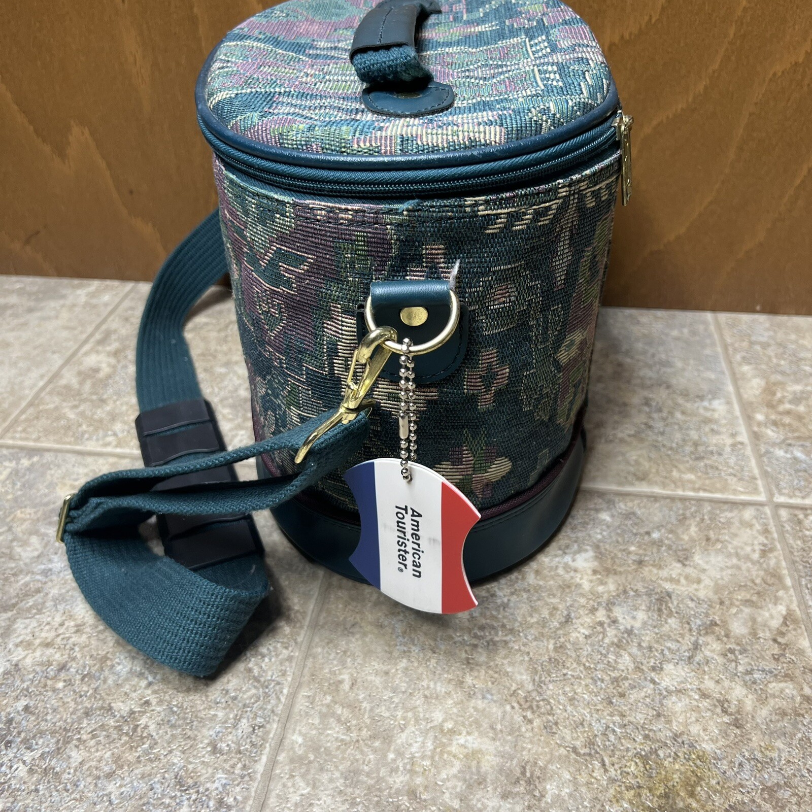 Make Up Train Case Carry On Tote Bag Luggage American Tourister Tapestry 2pc Set eBay