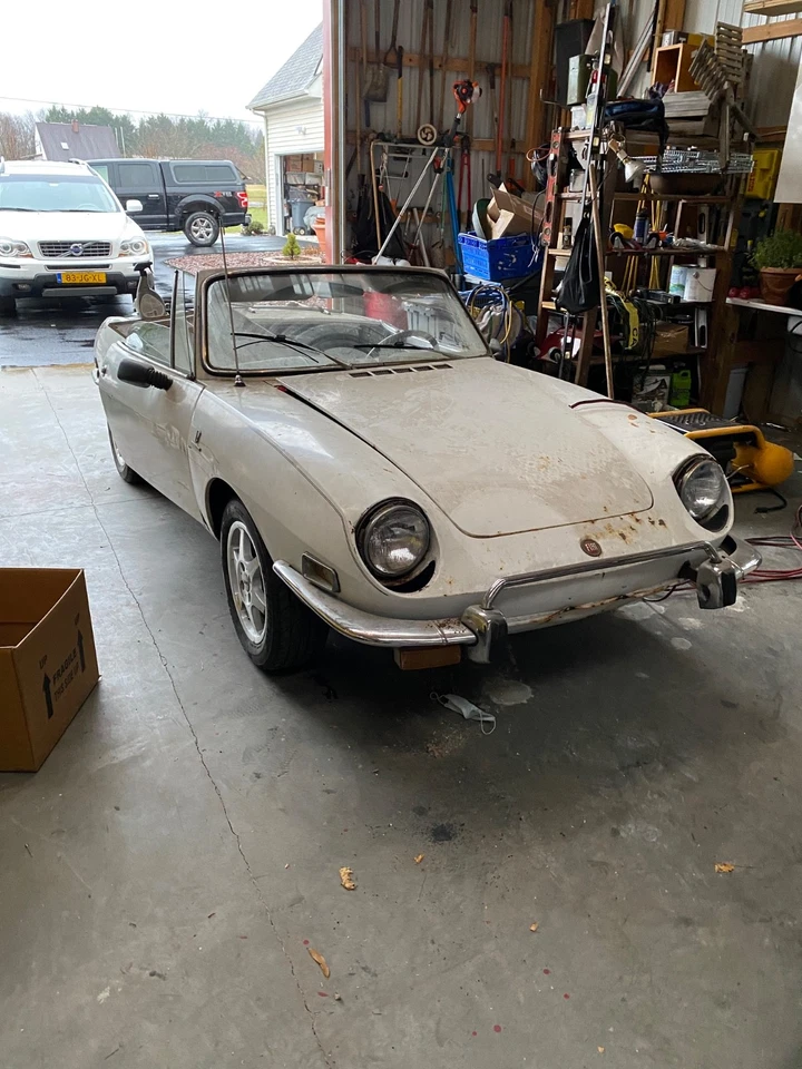 Fiat 850 Spider Bertone 1973 convertible manual clásico coche de coleccionista Foto 2 de 4