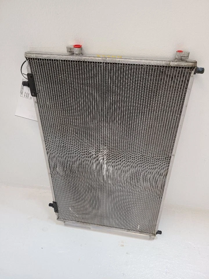 2013 14 15 16 17 2018 TOYOTA RAV4 AC Condenser VIN F 5th Digit 2ARFE Engine - Image 4 of 4