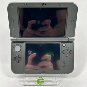 New Nintendo 3DS XL Handheld Game Console RED-001 Black