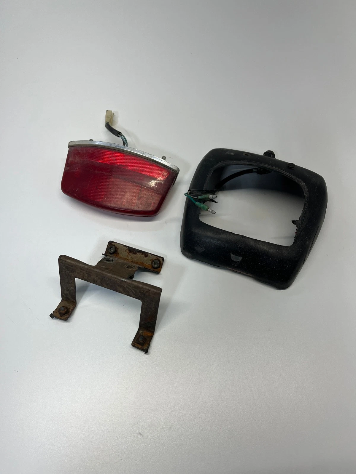 03 Polaris Sportsman 90 2 Stroke OEM Tail Light Headlight Pod Mount Bar LOT